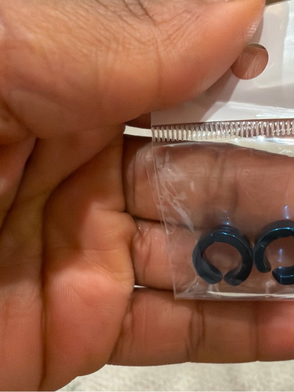 Black Hoop Seamless Earrings